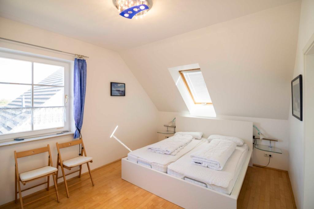 Schlafzimmer OG