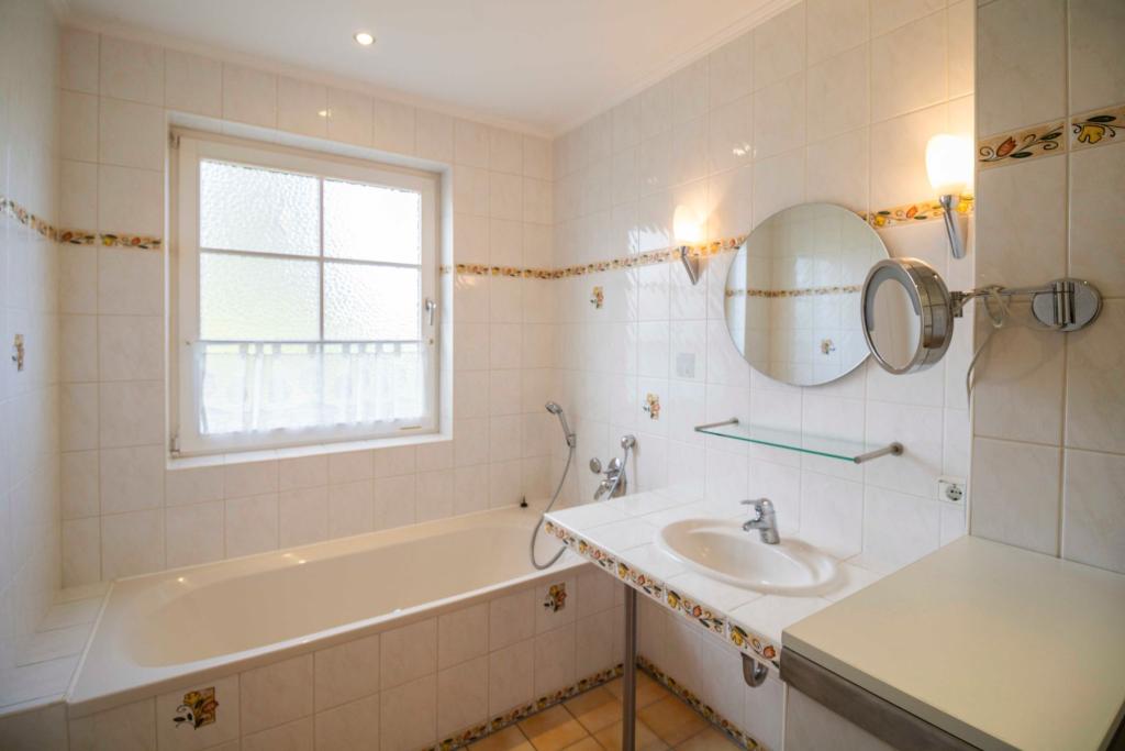 Badezimmer II EG