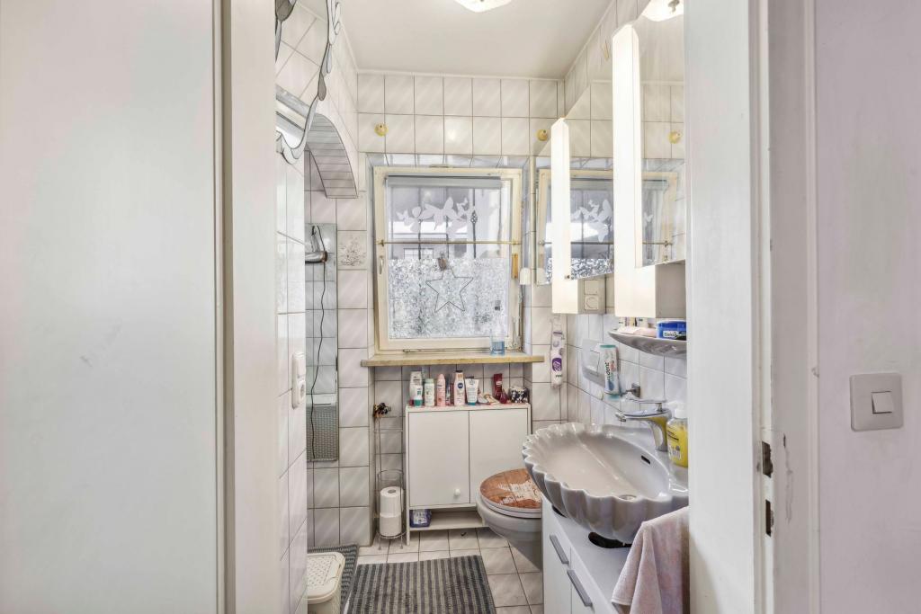 Wohnung EG - Badezimmer