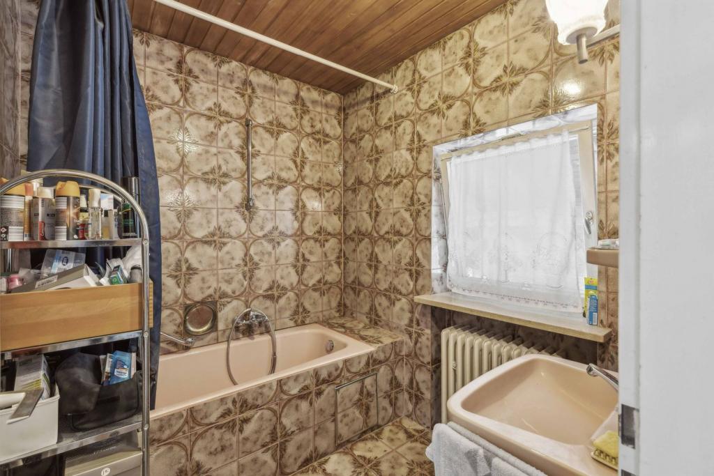 Wohnung OG - Badezimmer