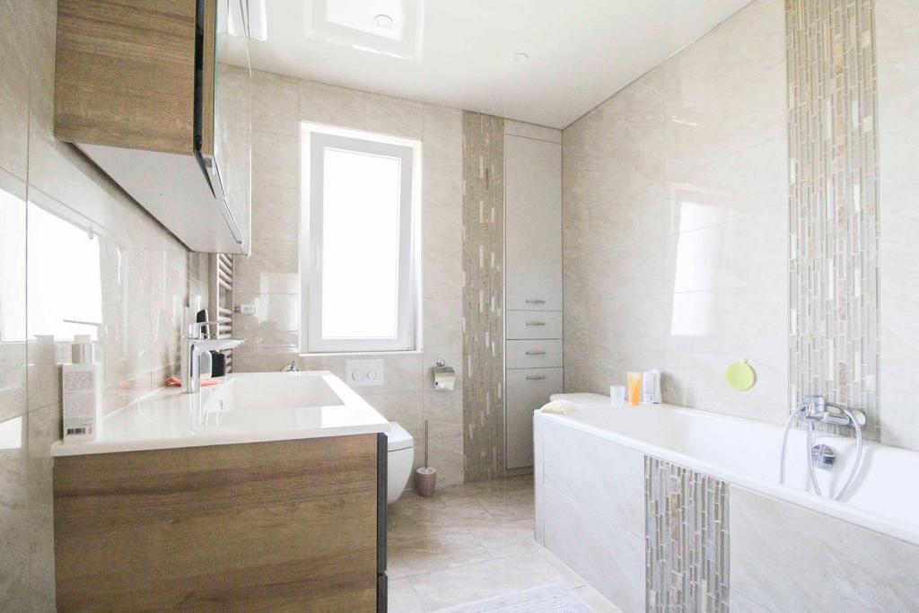 Badezimmer EG