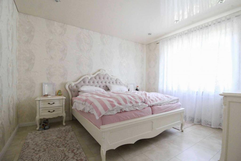 Schlafzimmer EG