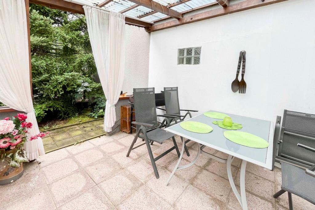 Terrasse mit Grillplatz