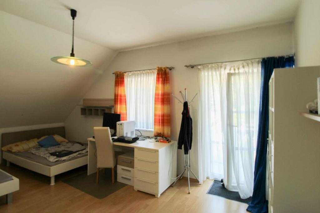 Schlafzimmer II OG