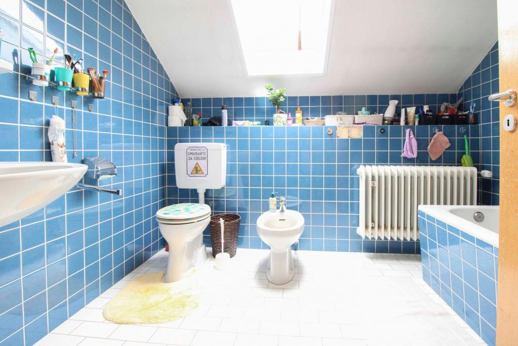 Badezimmer DG