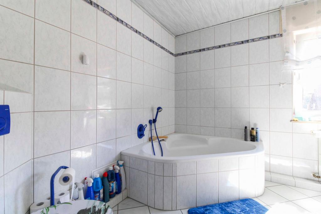 Badezimmer 2. OG