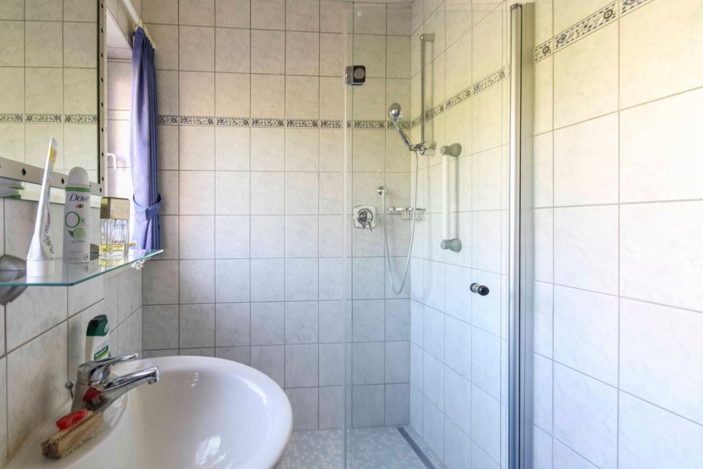 Badezimmer EG