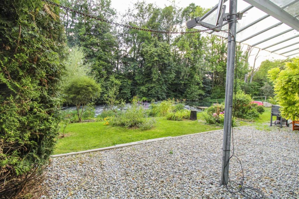 Freisitz mittlere Wohnung