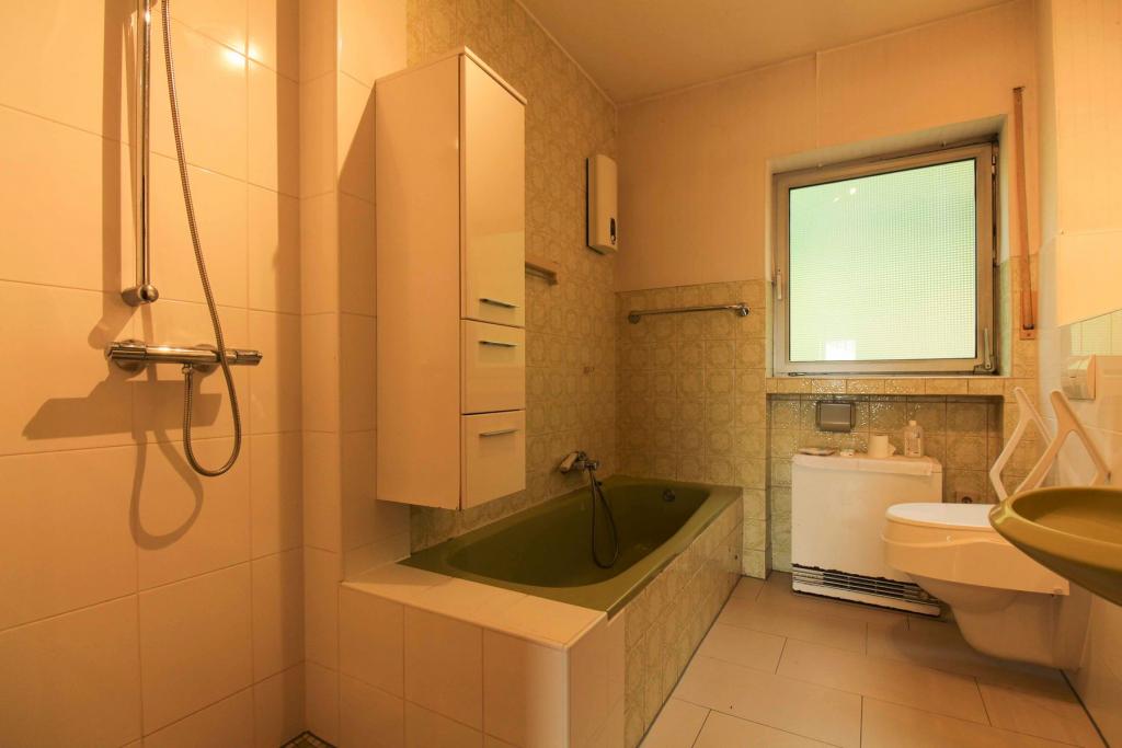 Badezimmer EG