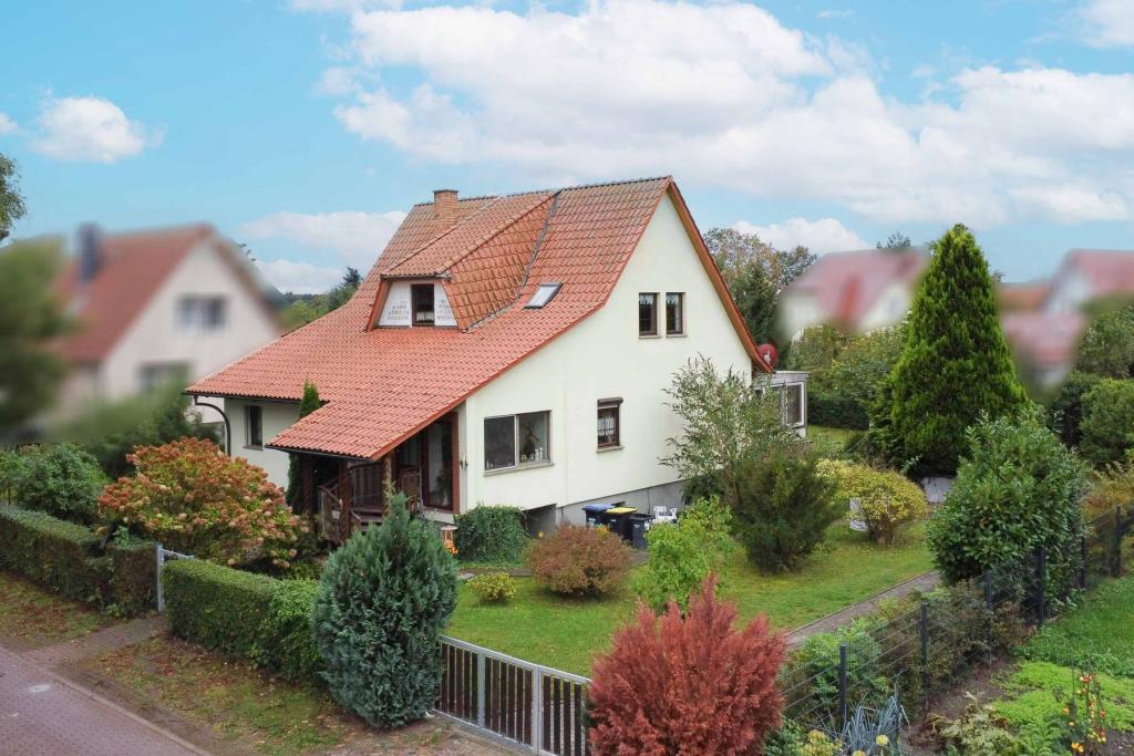 Außenansicht Straßenseite