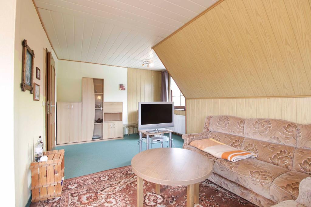 Wohnzimmer mit Küche OG
