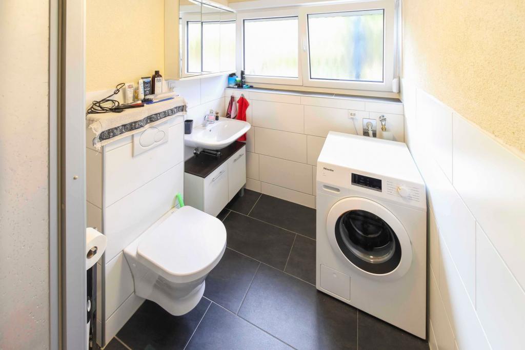 Badezimmer EG