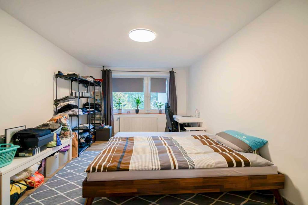 Schlafzimmer_Whg. 3. OG links