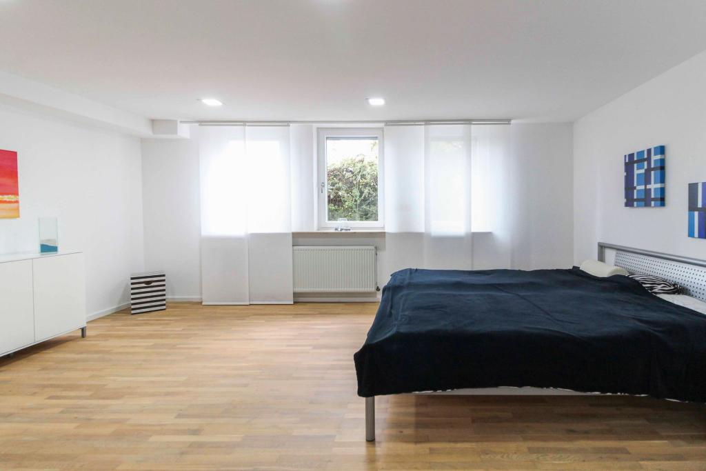 Schlafzimmer UG