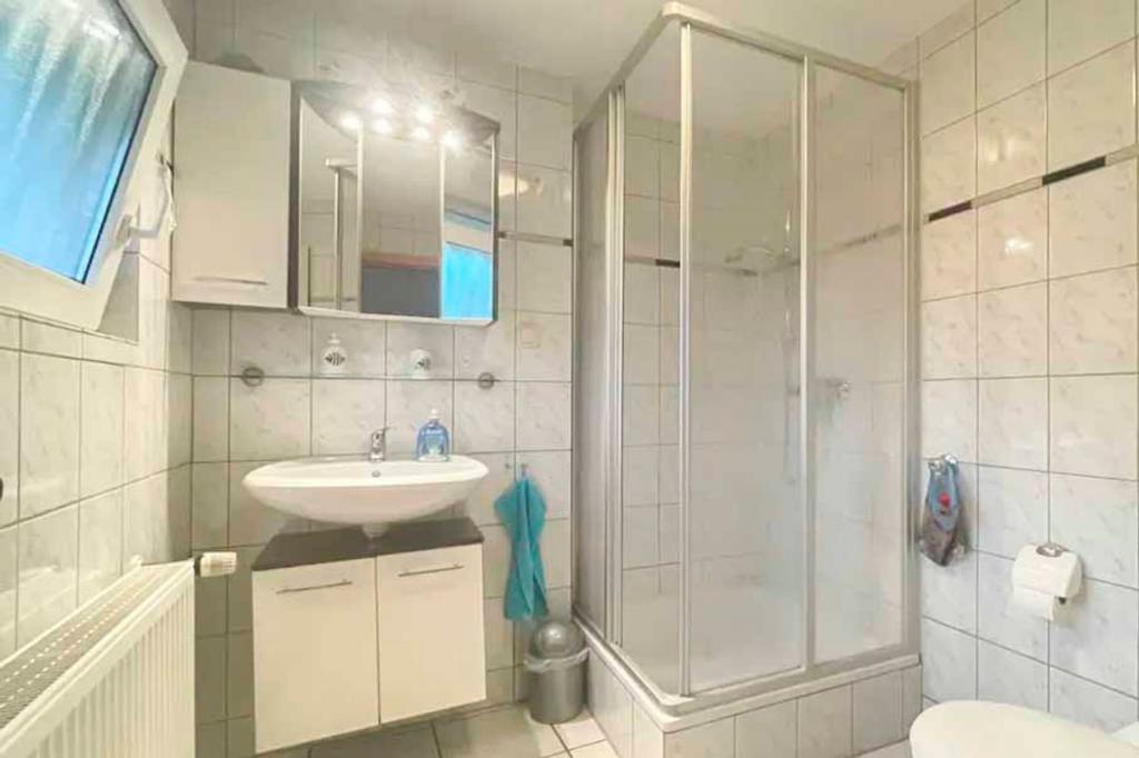 Badezimmer Vorderhaus