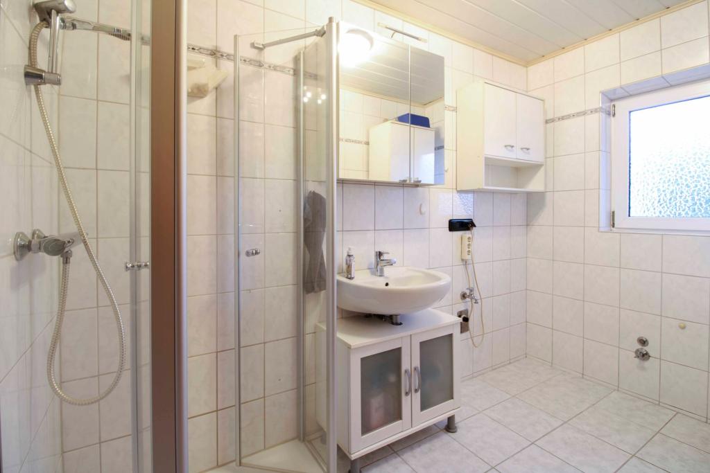 Badezimmer EG