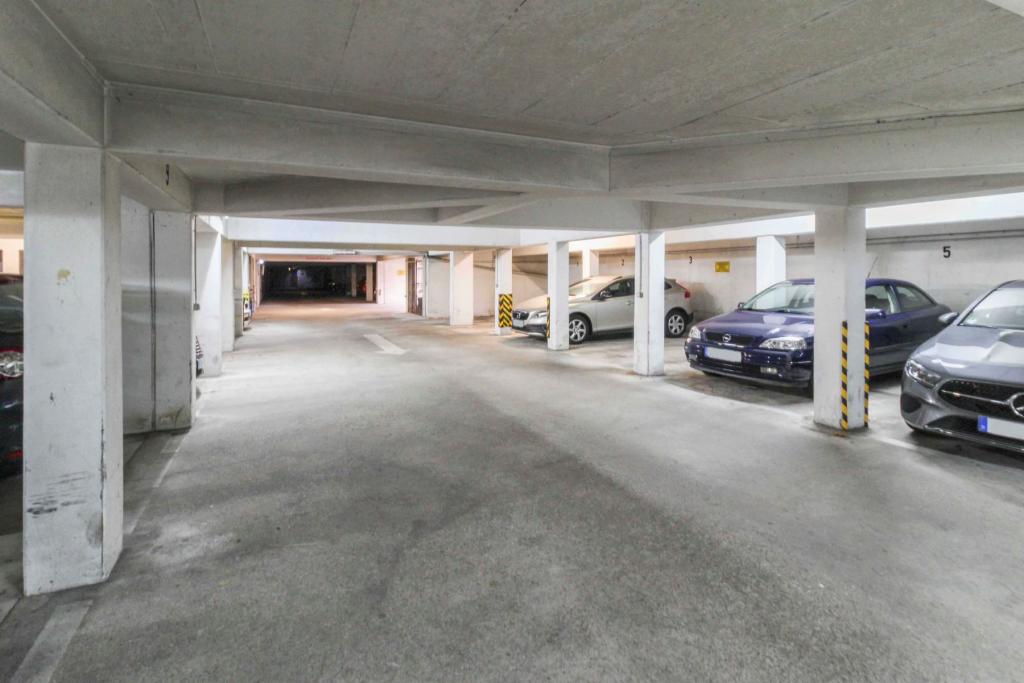 Garagenstellplatz