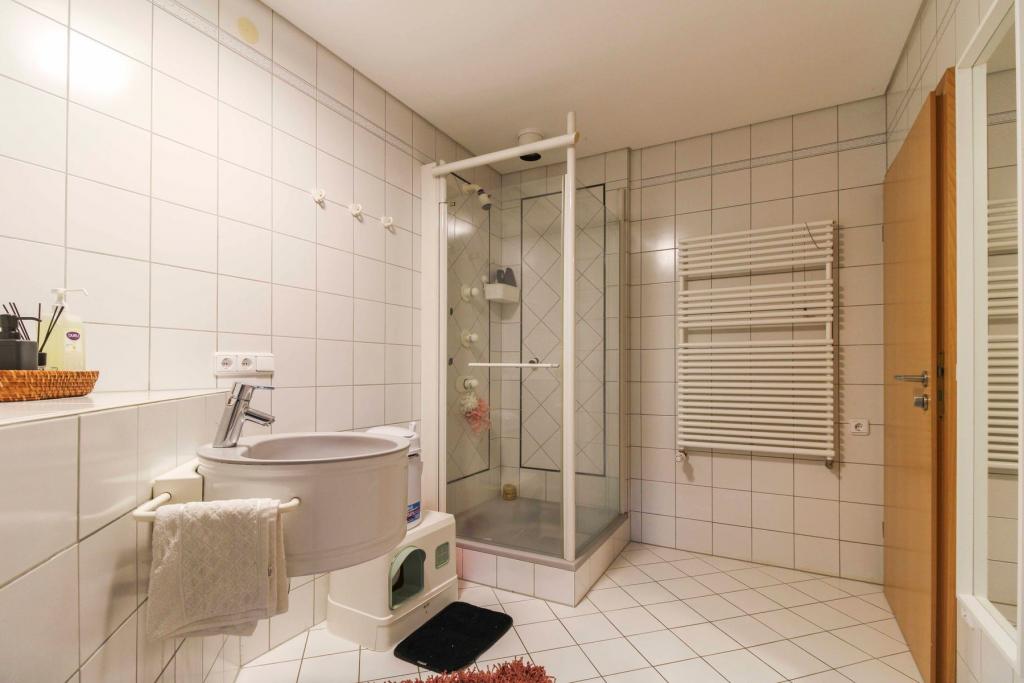 Badezimmer EG