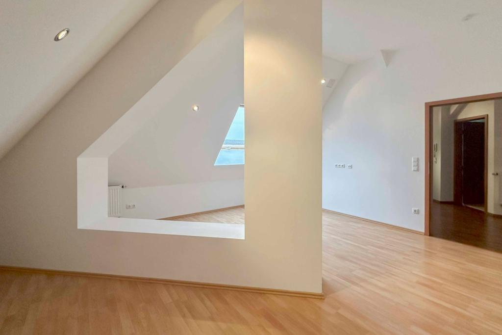 Schlafzimmer DG