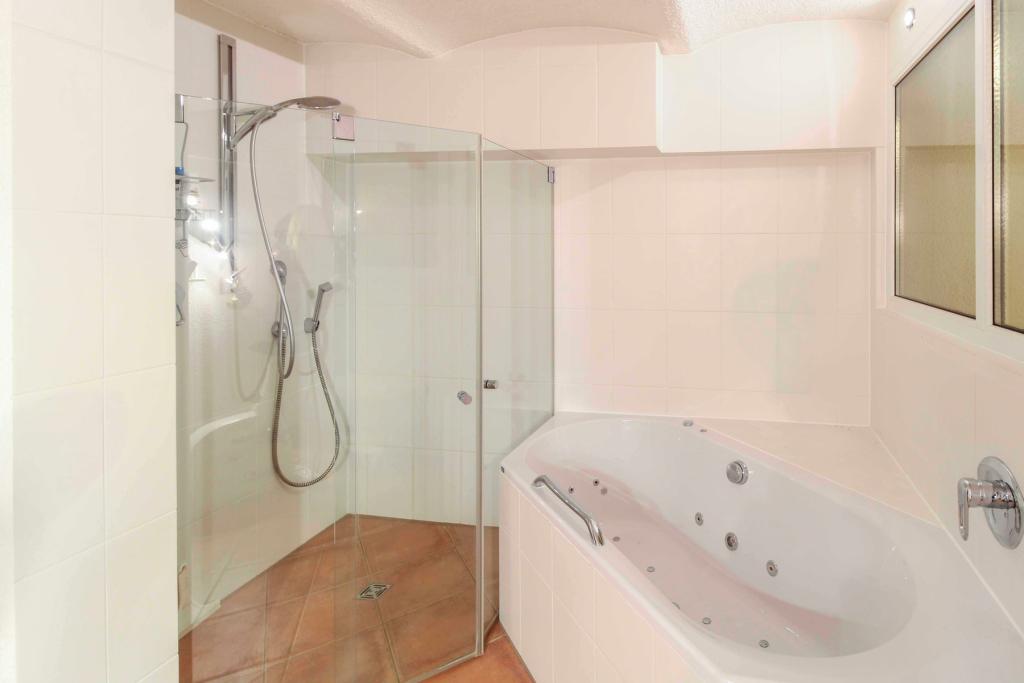 Badezimmer EG