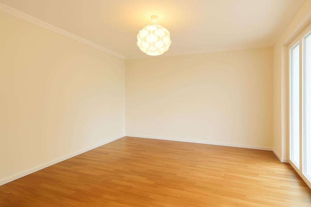 Schlafzimmer 1 mit Zugang zur Terrasse (Staged)