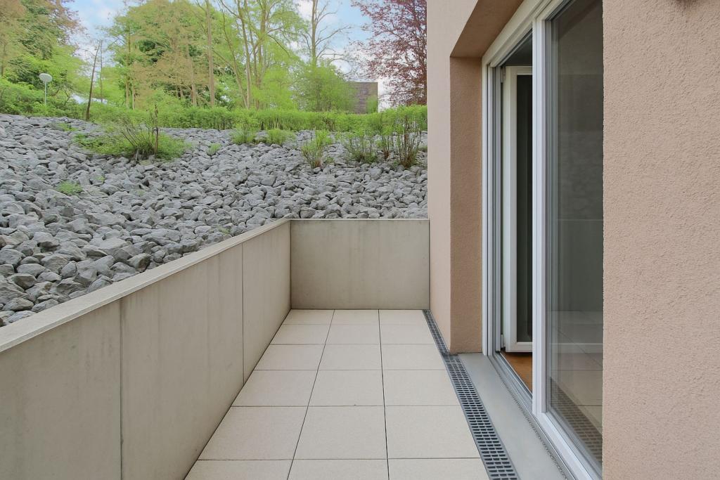 Terrasse unten (Staged)