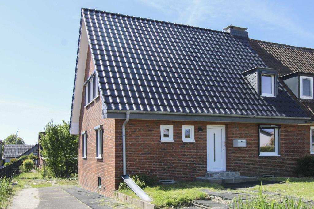 Eingang und Auffahrt