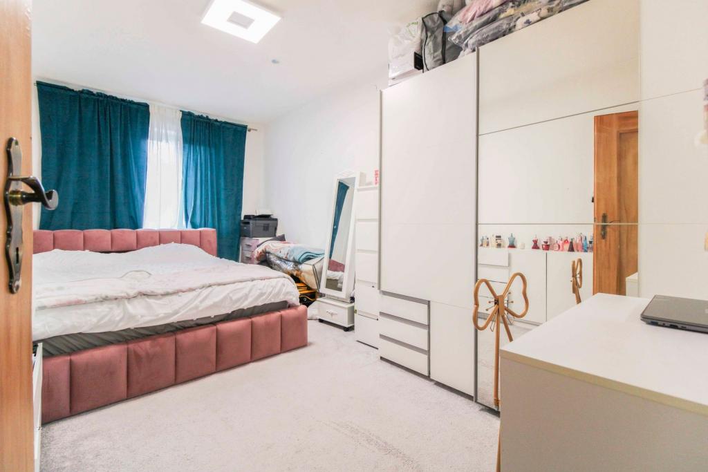 Schlafzimmer WE 8, 2.OG