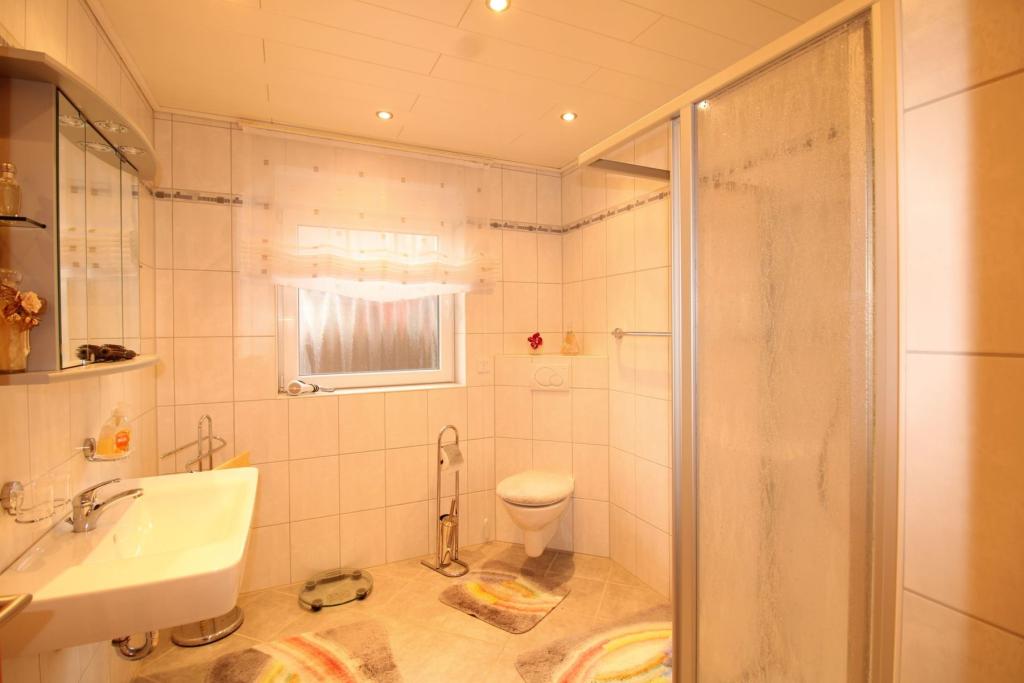 Badezimmer 1