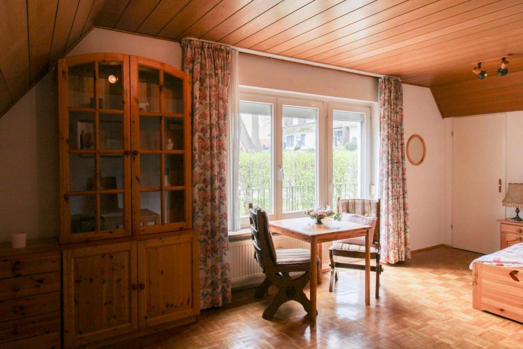 Zimmer_3_mit_Balkon