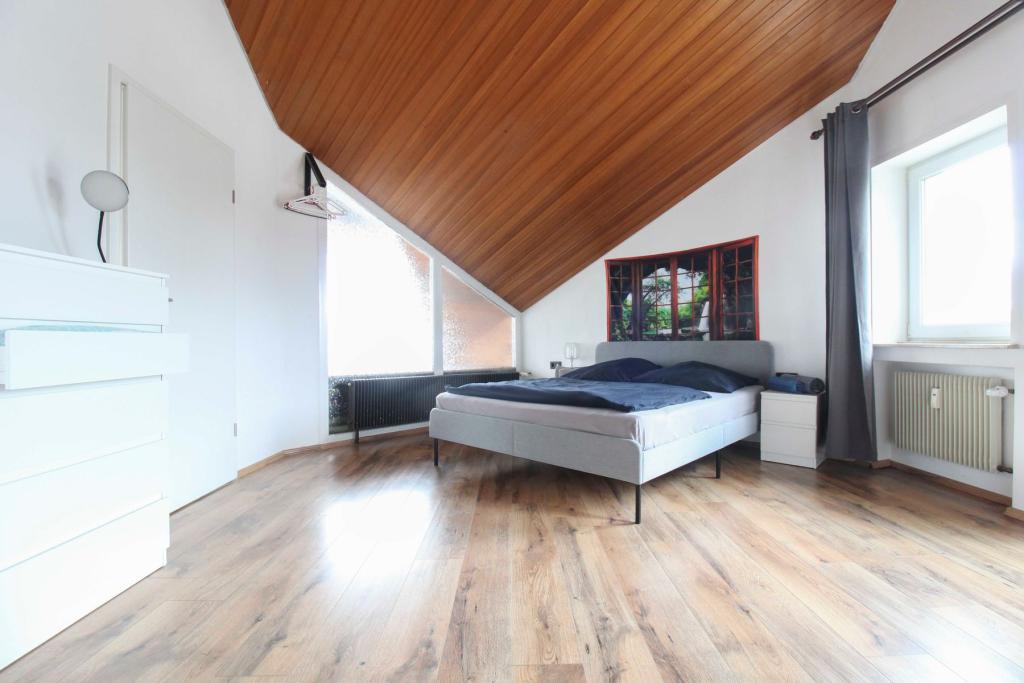 Schlafzimmer OG