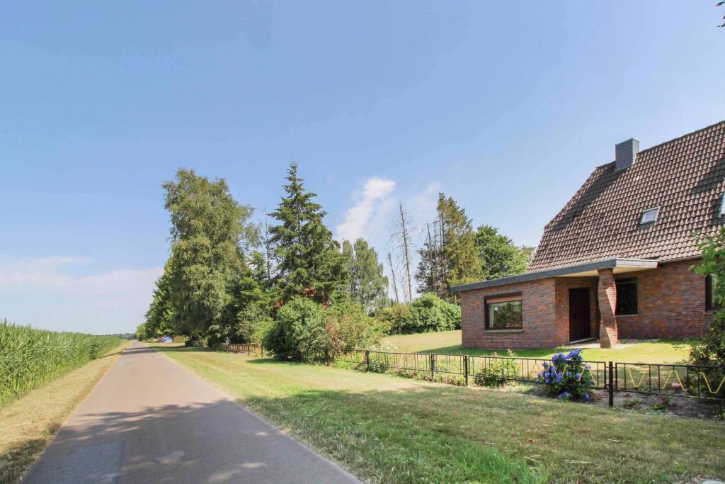 Straßenansicht