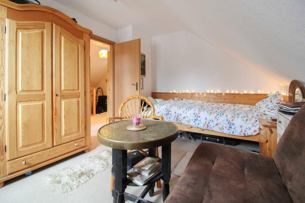 2. Schlafzimmer OG