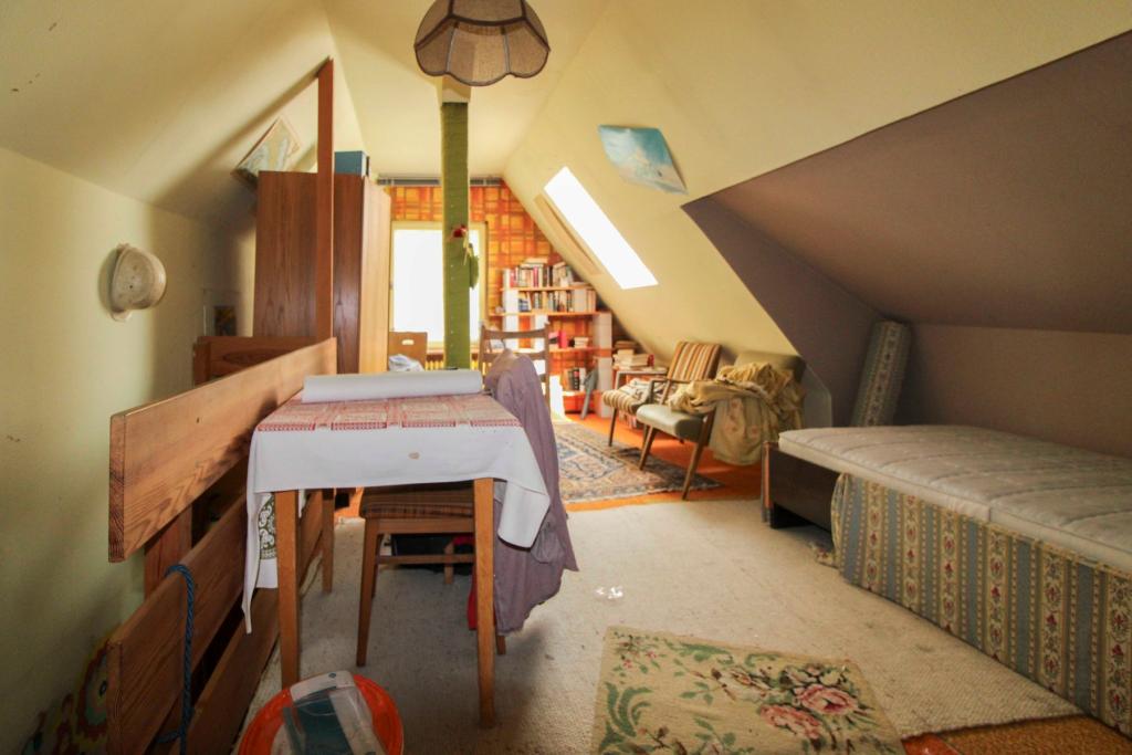 Bühne Zimmer 1
