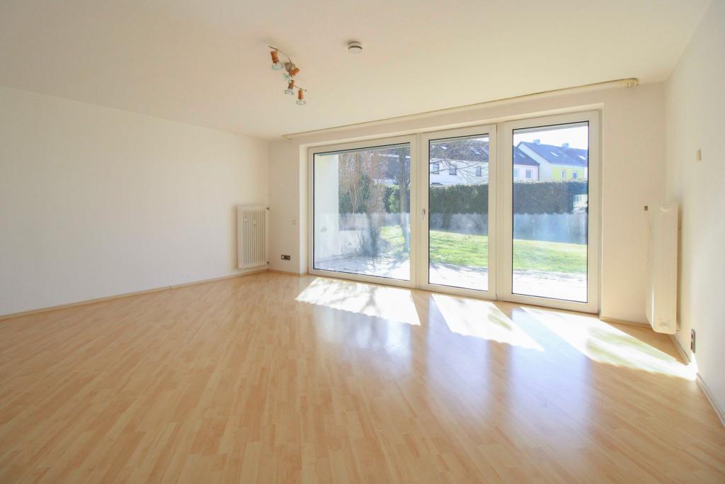EG li Wohnzimmer