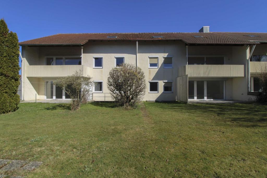 Gartenansicht Gebäude