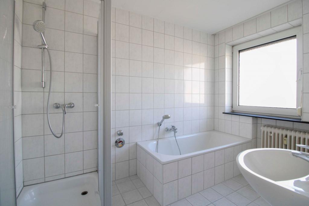 EG re Badezimmer