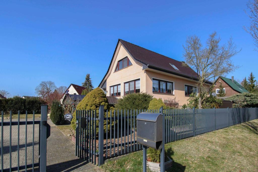 Straßenansicht