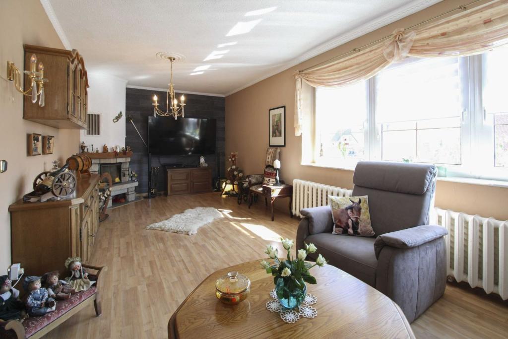 Wohnzimmer 2 mit Kamin