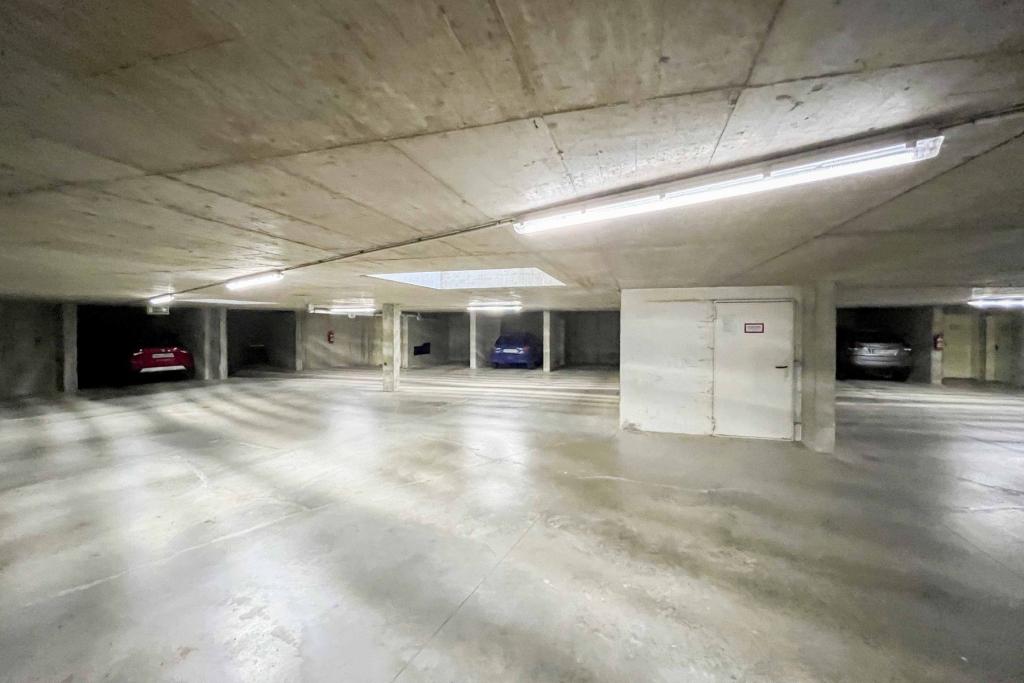 Tiefgarage(1)