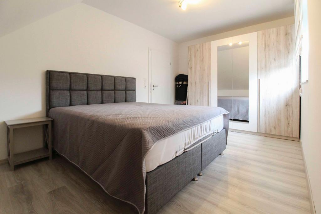 Schlafzimmer OG