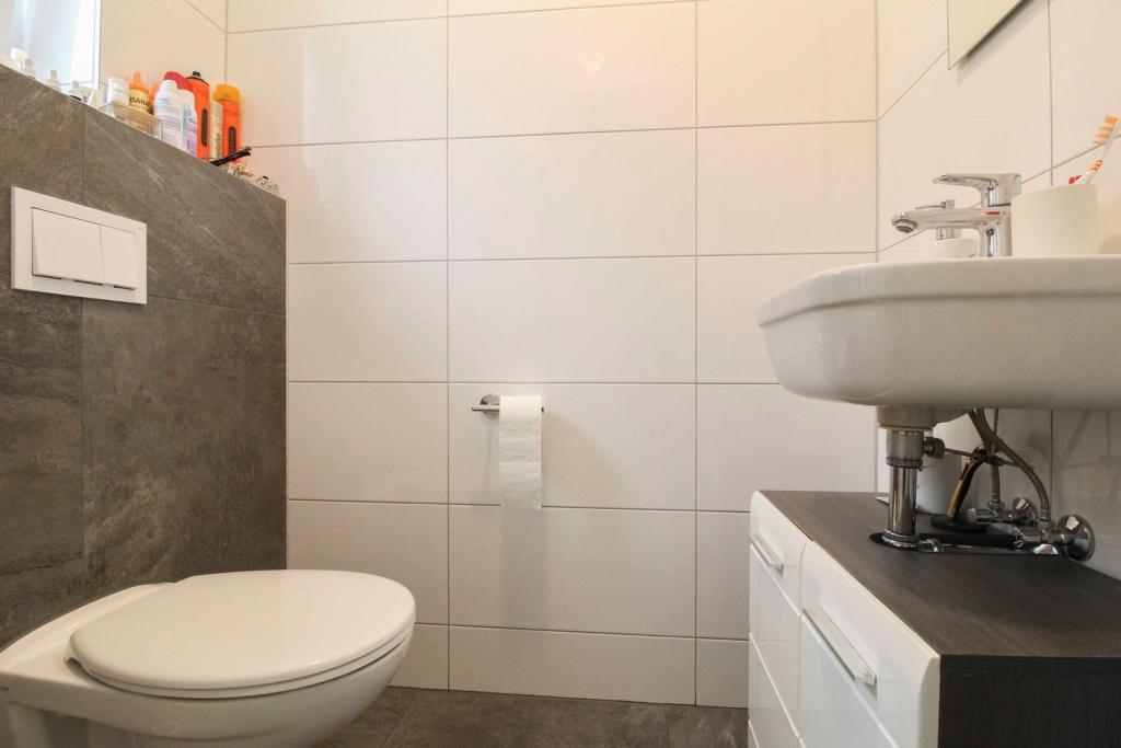 Gäste-WC EG