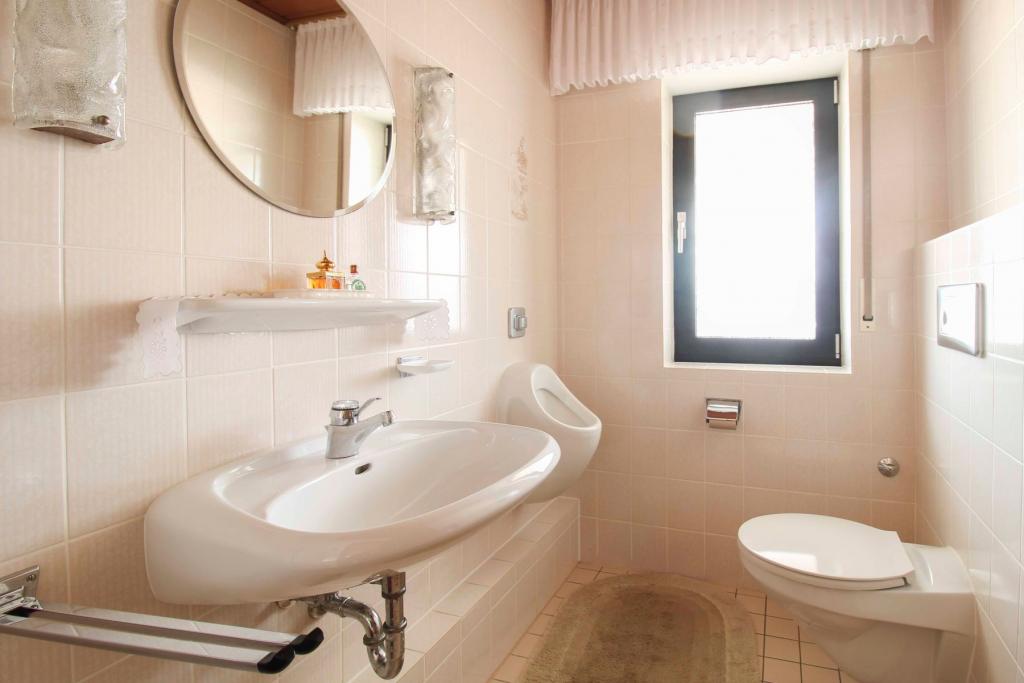 Gäste WC 1.OG