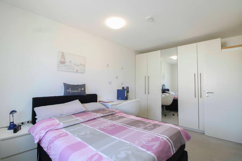 Schlafzimmer Bild I