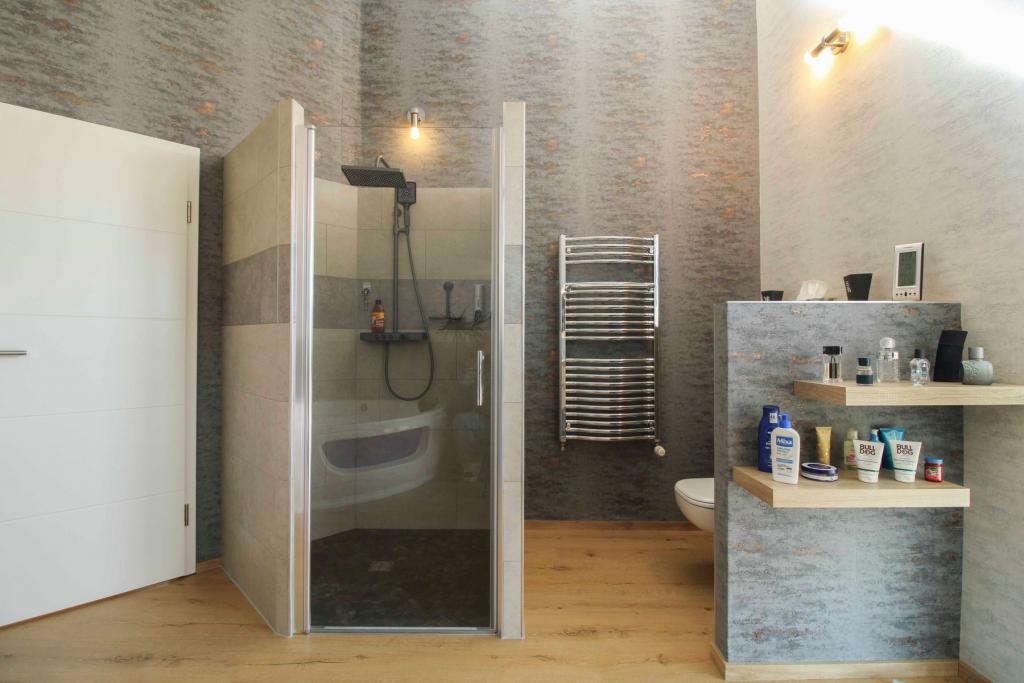 Badezimmer 1.2 OG