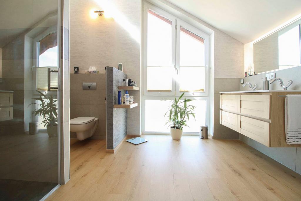 Badezimmer 1.3 OG