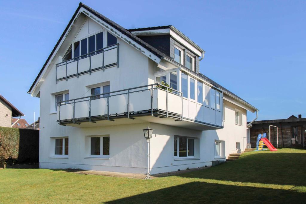 Hausrückseite