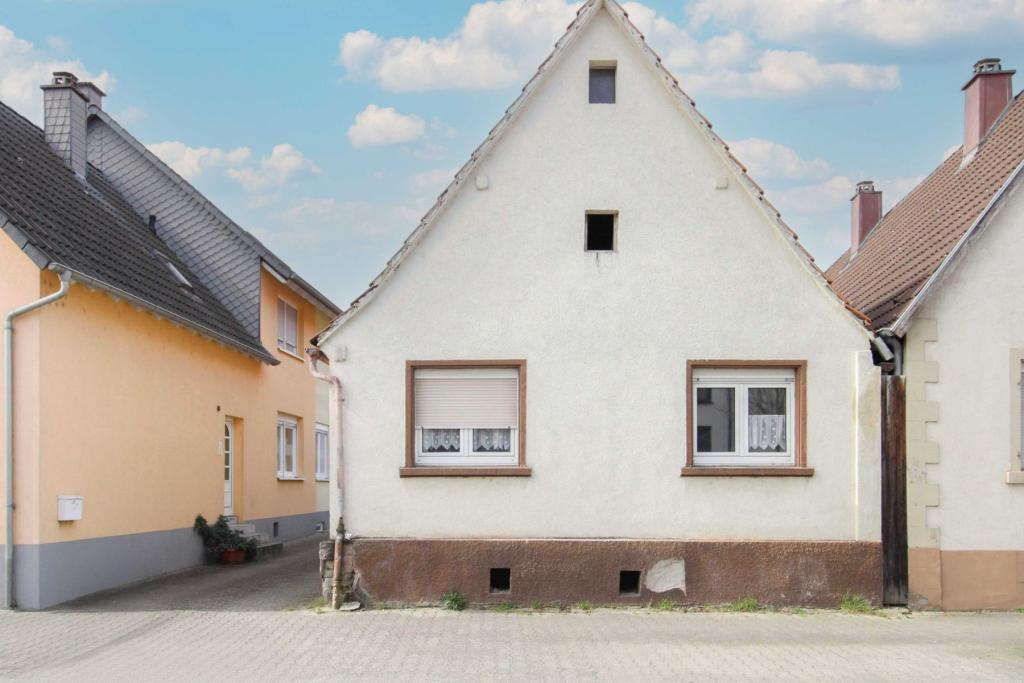 Straßenansicht Altbestand