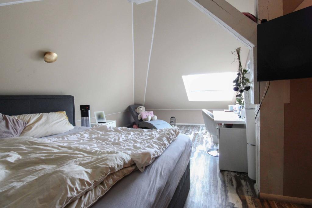 Schlafzimmer 4 DG Ansicht 2