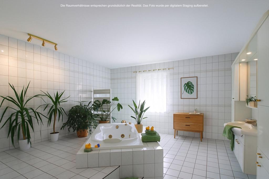 Blick ins Badezimmer (EG KI)